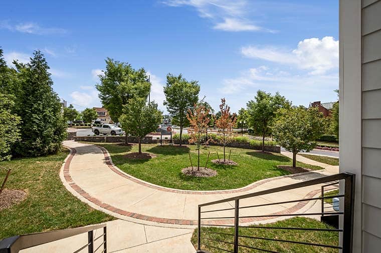 piccadilly circle exterior 21
