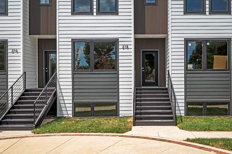 piccadilly circle exterior 3